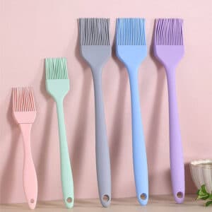 custom-silicone-basting-and-pastry-brush-heat-resistant-kitchen-tool