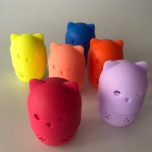 custom-silicone-beauty-sponge-holder-cat-design