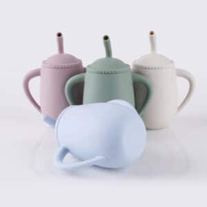 custom-silicone-toddler-cup-with-handles-and-straw